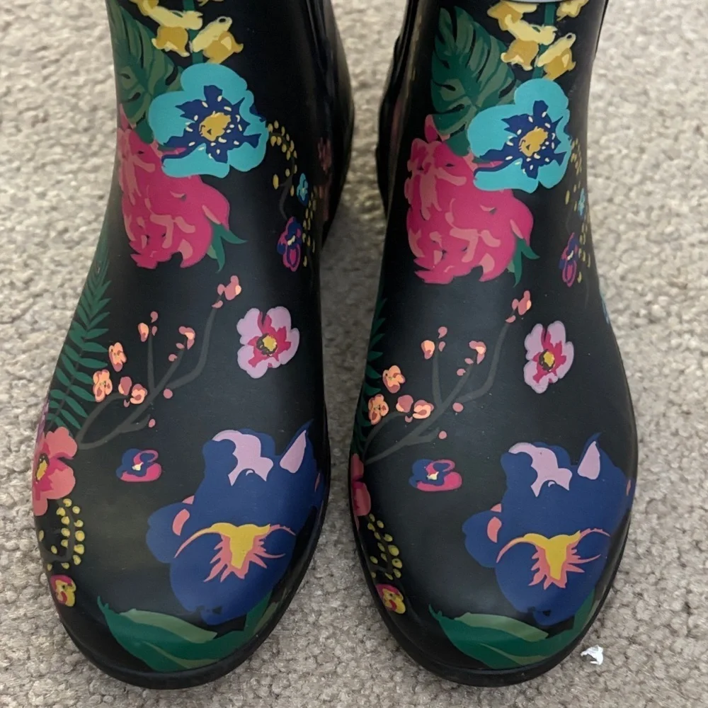 London Fog Piccadilly- Women's Black Floral Rain Boots size 6